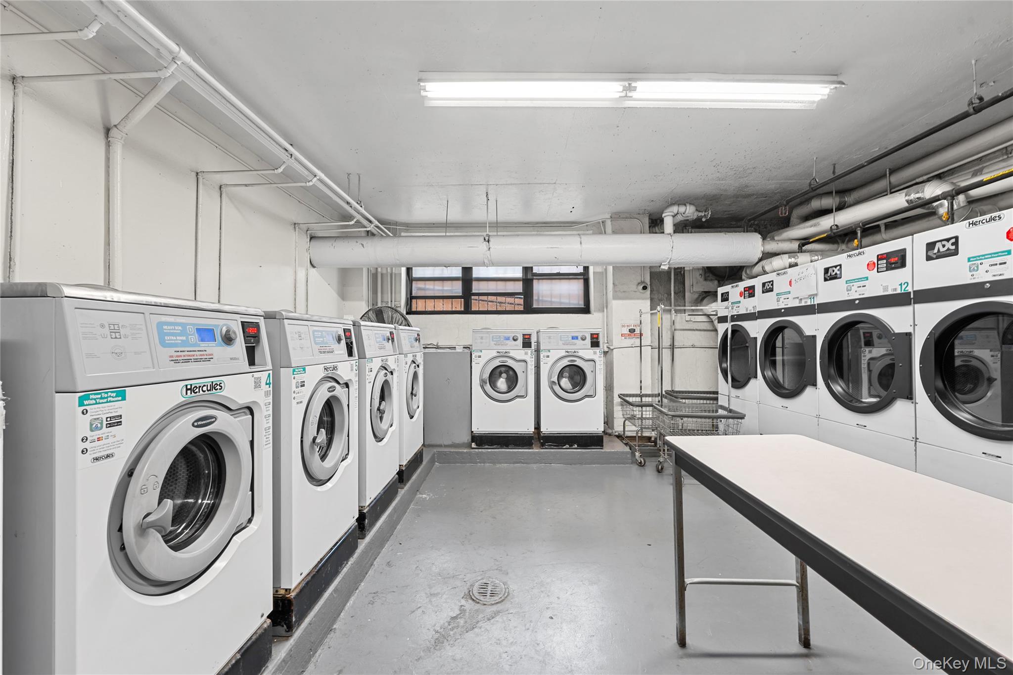 81-11 45th Avenue, Unit 3V photo 9