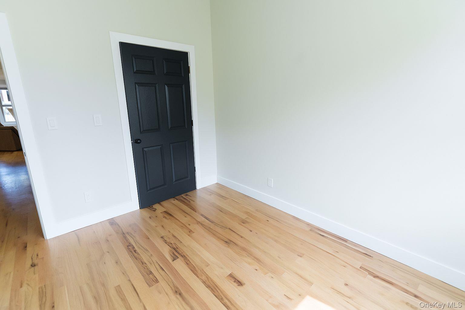 328 Columbia Street, Unit 2 photo 7
