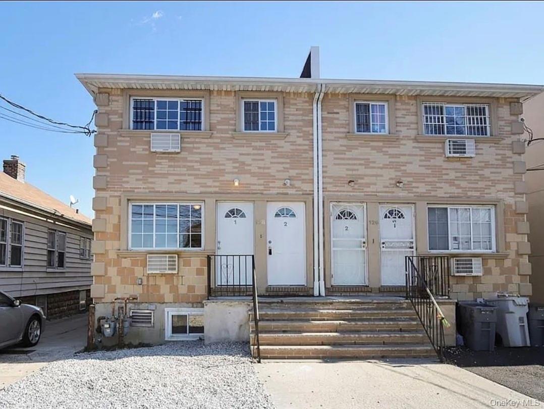 128 Pugsley Avenue, Unit 2