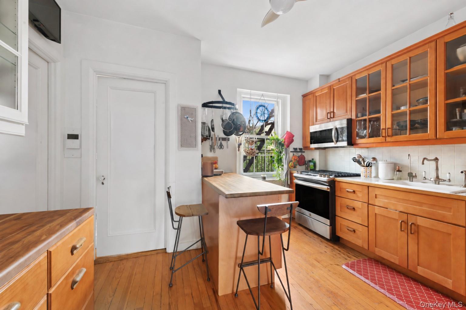 525 W 238th Street, Unit 3A photo 5