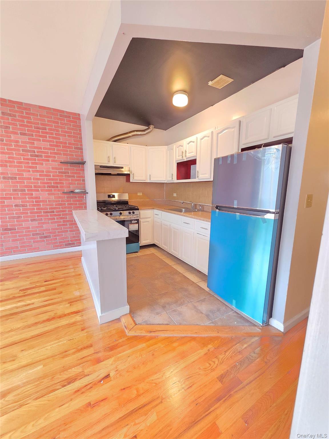 455 E 181st Street, Unit 2 photo 13