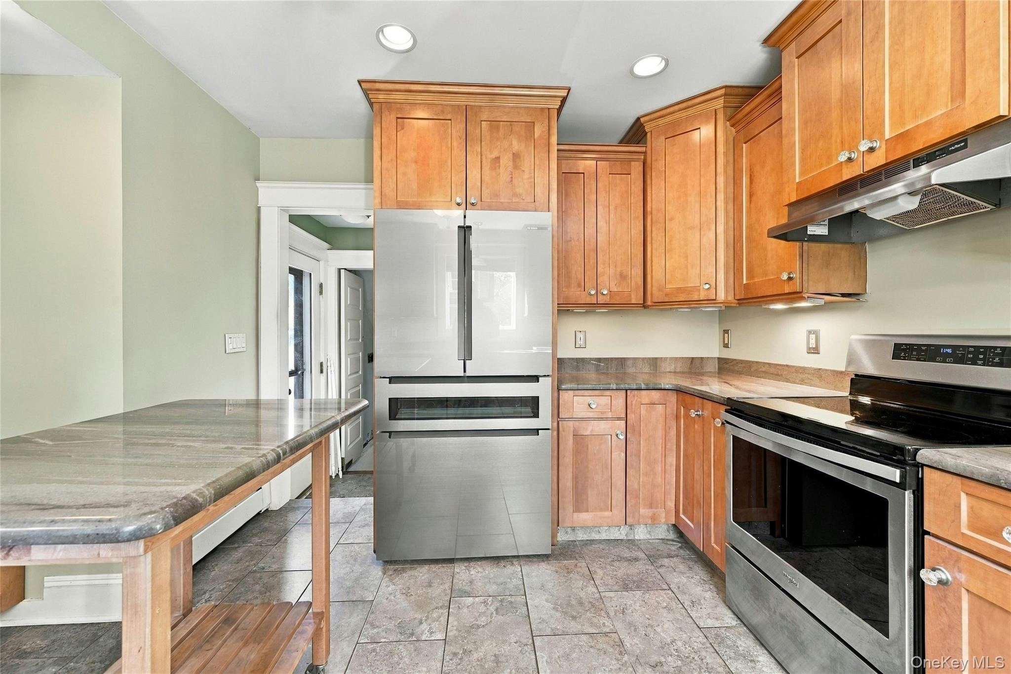 200 Scudder Avenue – For Sale photo 17