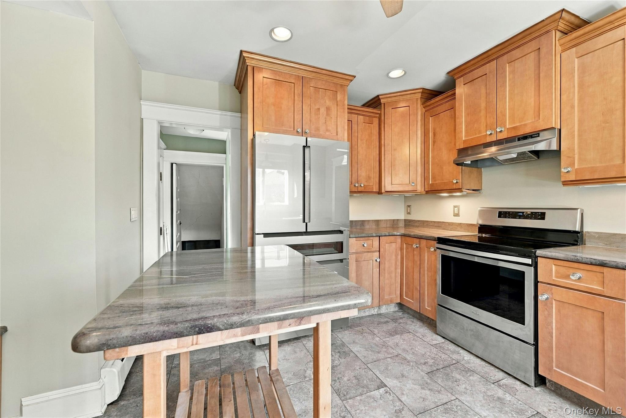 200 Scudder Avenue – For Sale photo 16