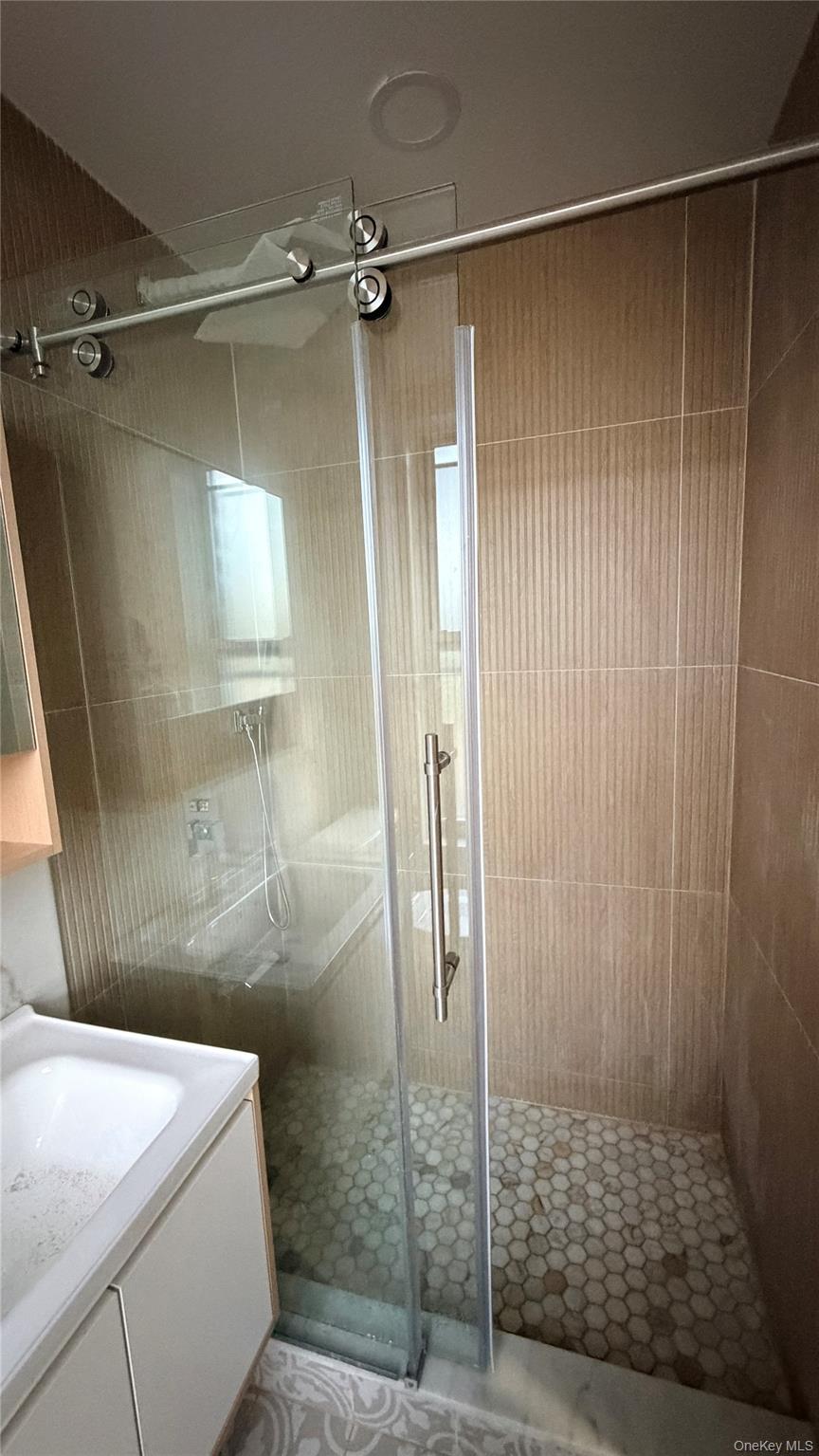 1931 Mayflower Avenue – For Rent photo 8