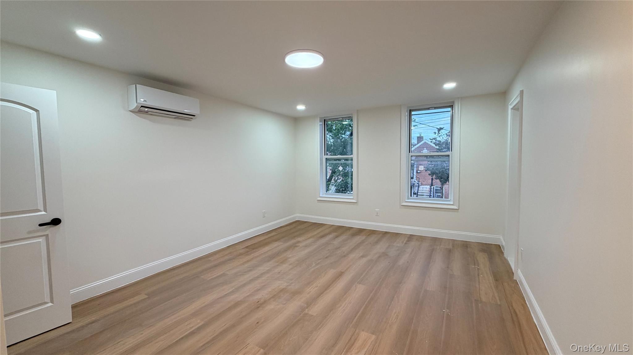 1931 Mayflower Avenue – For Rent photo 5