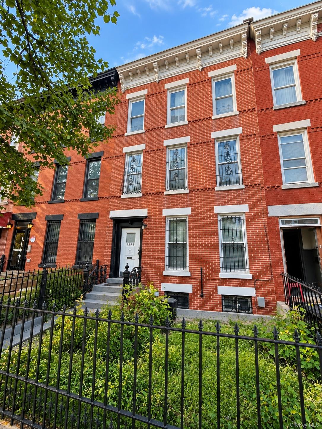 1279 Herkimer Street – For Sale