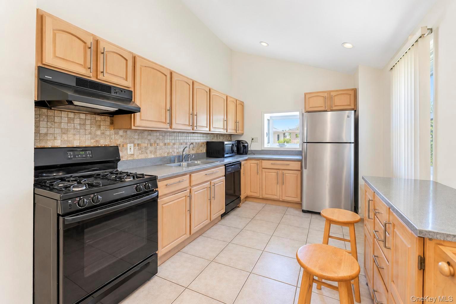 8 Norwalk Lane – For Sale photo 8