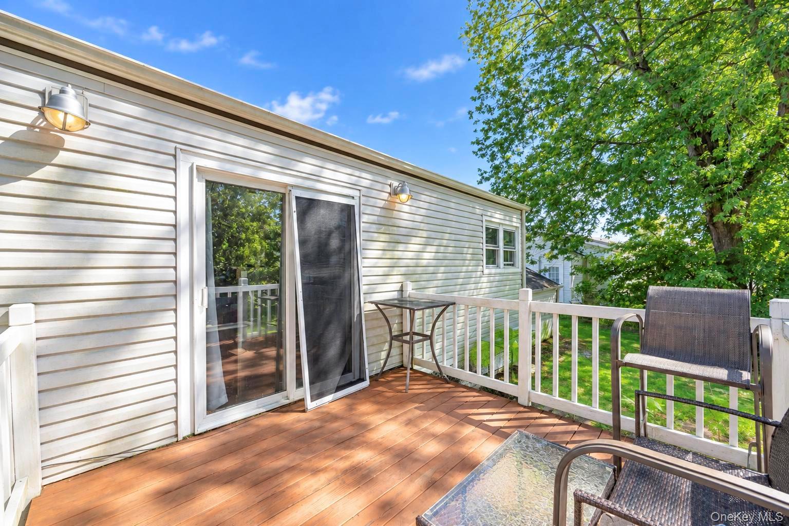 8 Norwalk Lane – For Sale photo 32