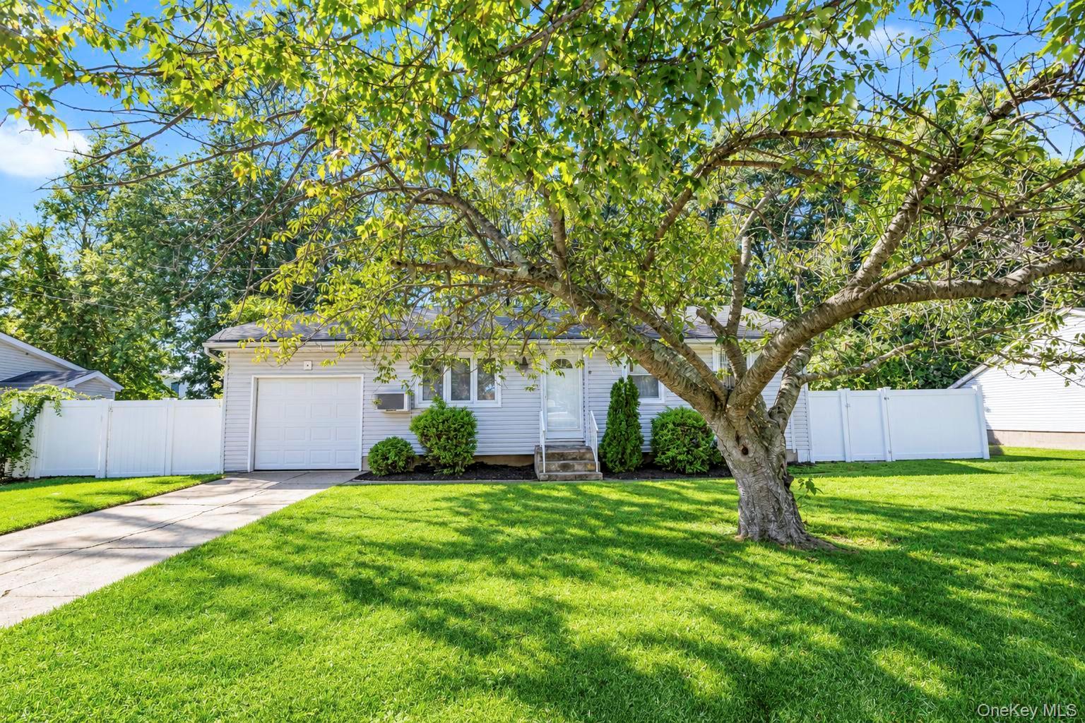 8 Norwalk Lane – For Sale photo 26