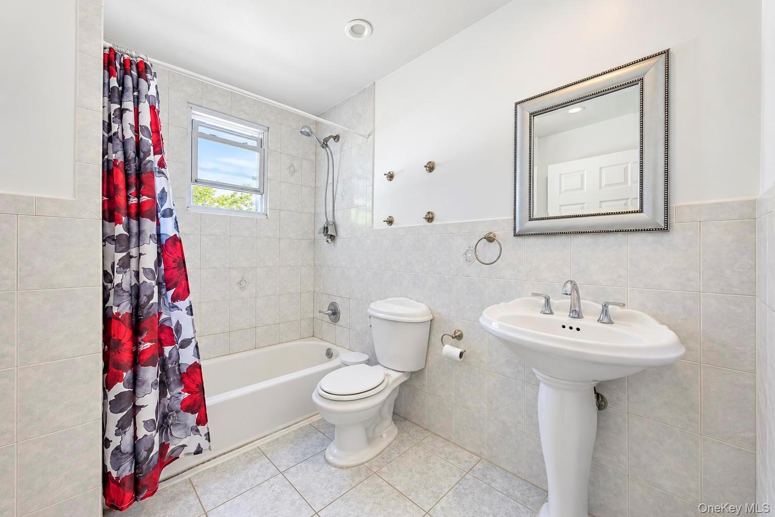 8 Norwalk Lane – For Sale photo 15