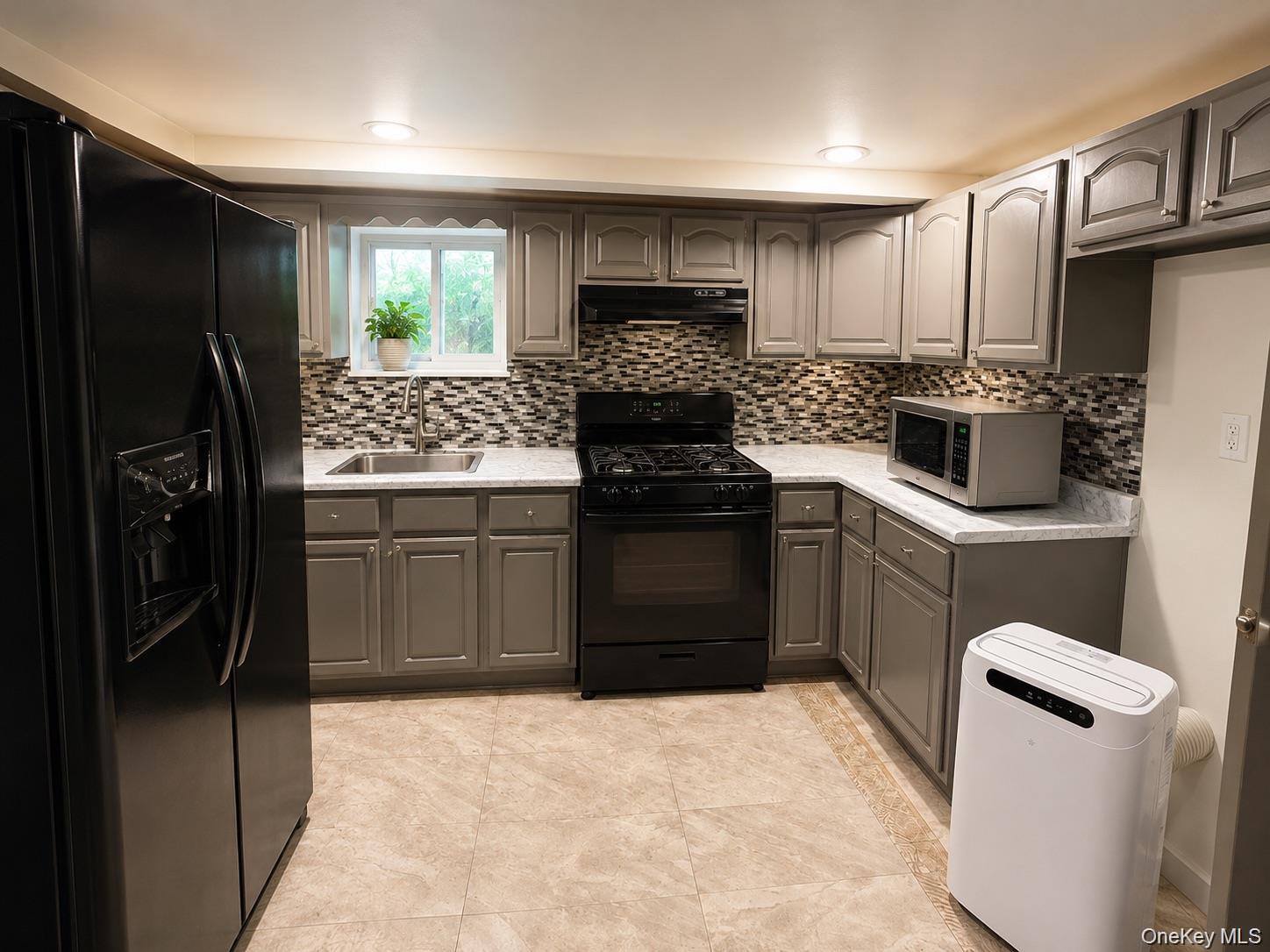 14214 222nd Street – For Rent photo 9