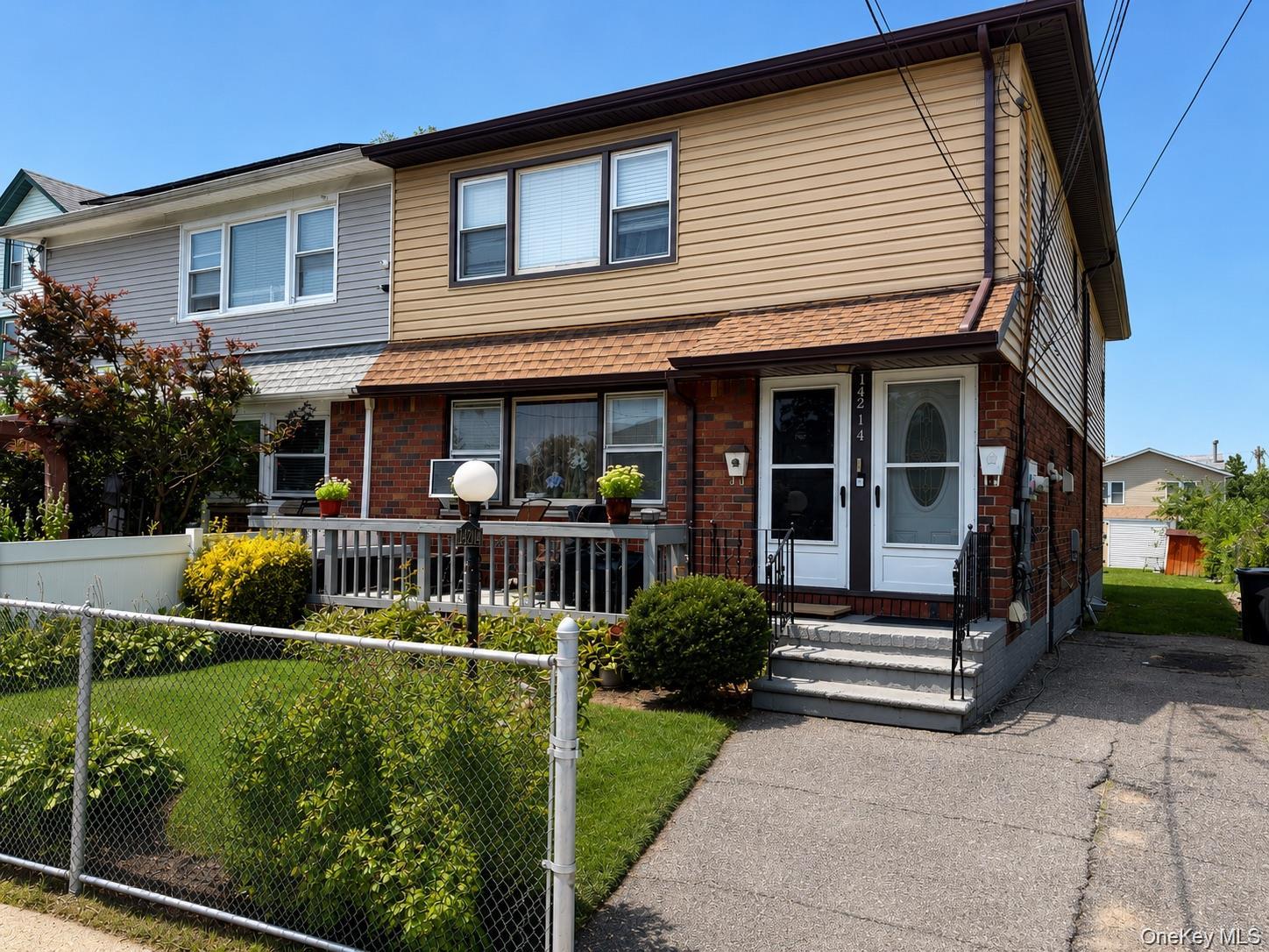 14214 222nd Street – For Rent