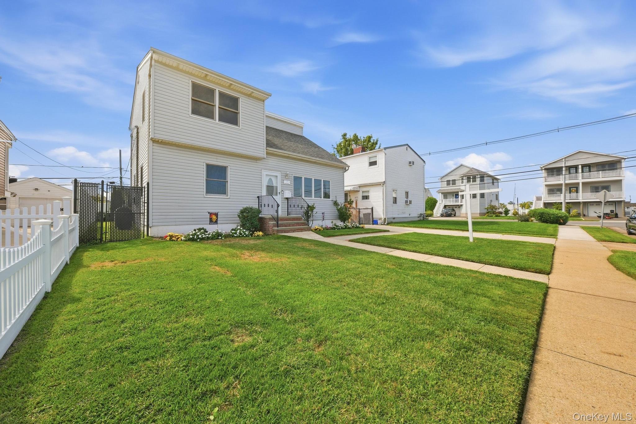 7 Polk Street – For Sale photo 3