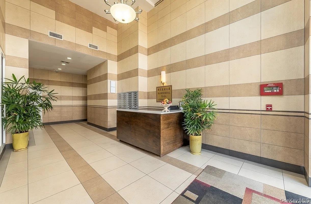 93-05 37th Avenue, Unit 2B photo 8