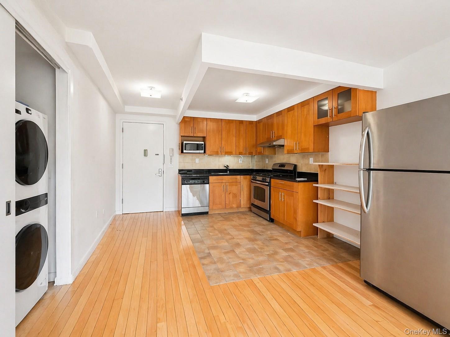 93-05 37th Avenue, Unit 2B