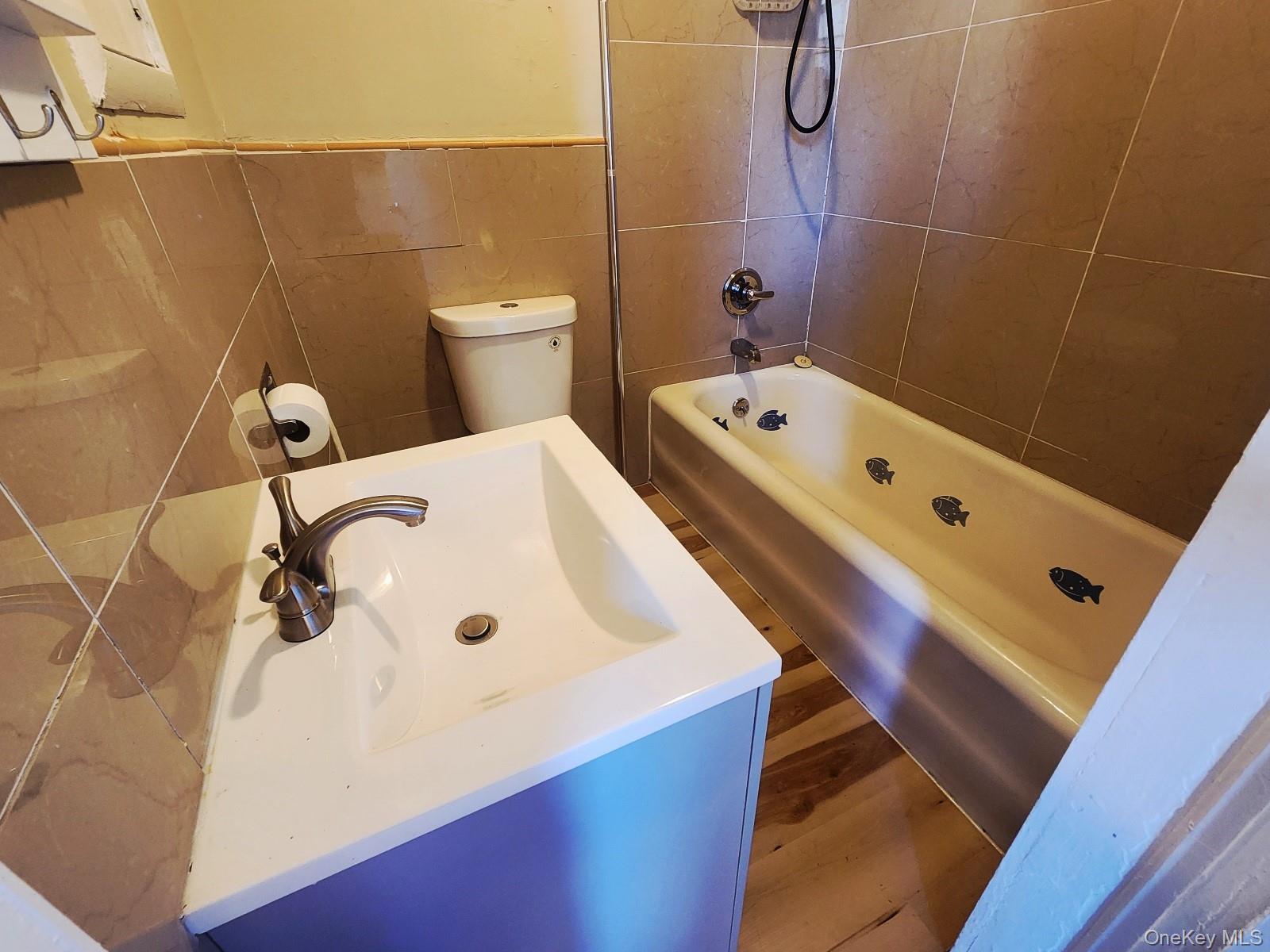 82 Jersey Avenue – For Rent photo 11