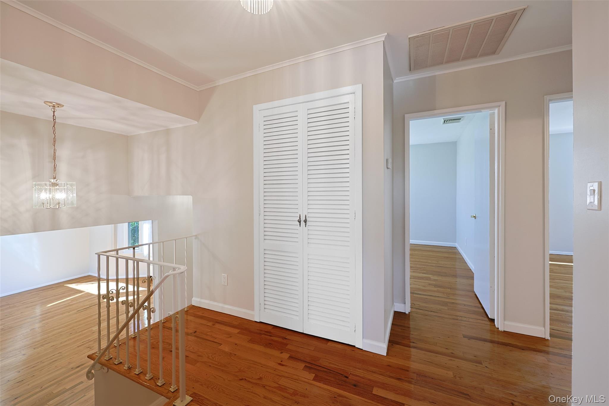 25 Hollywood Drive – For Rent photo 22