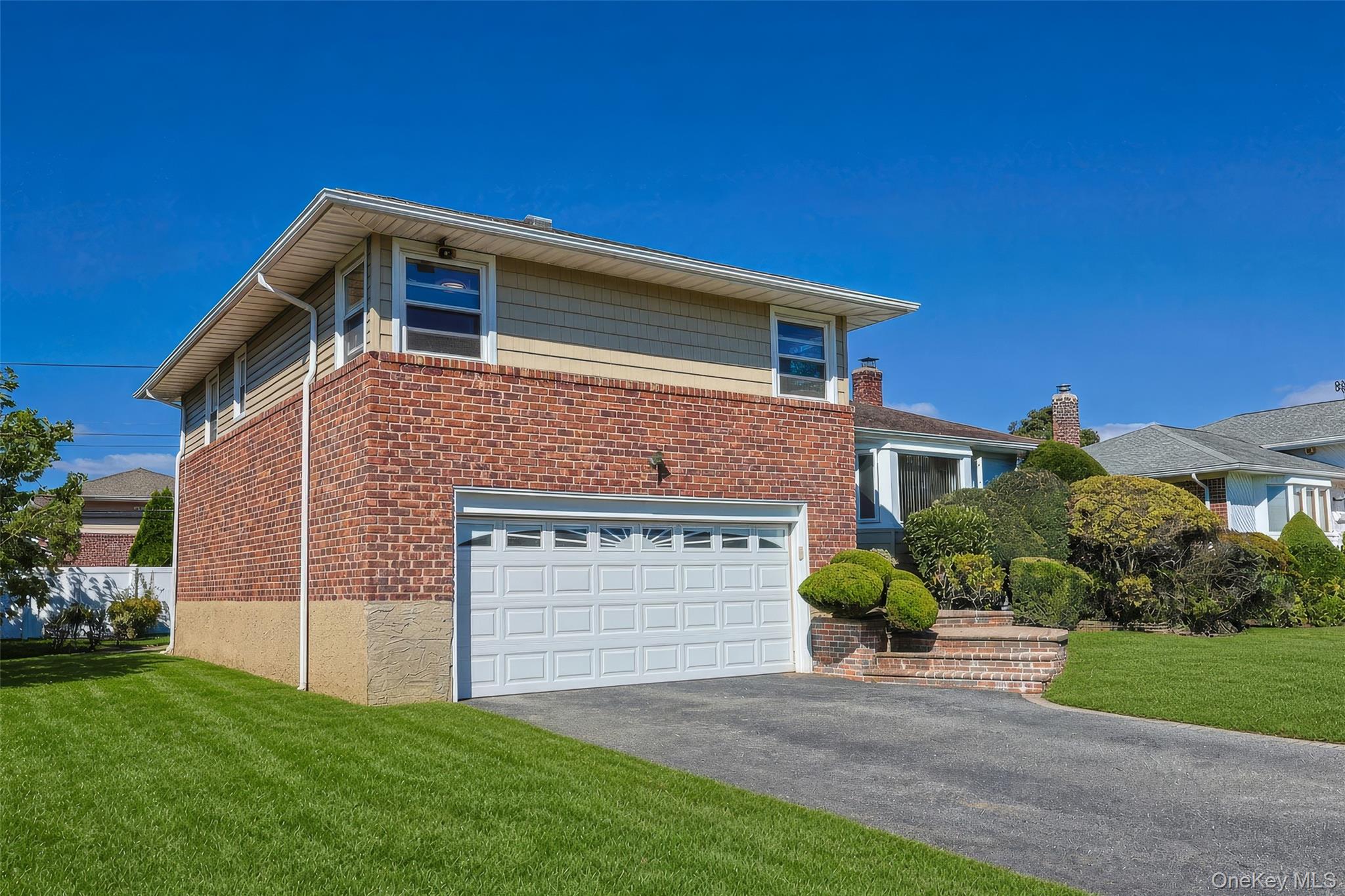 25 Hollywood Drive – For Rent