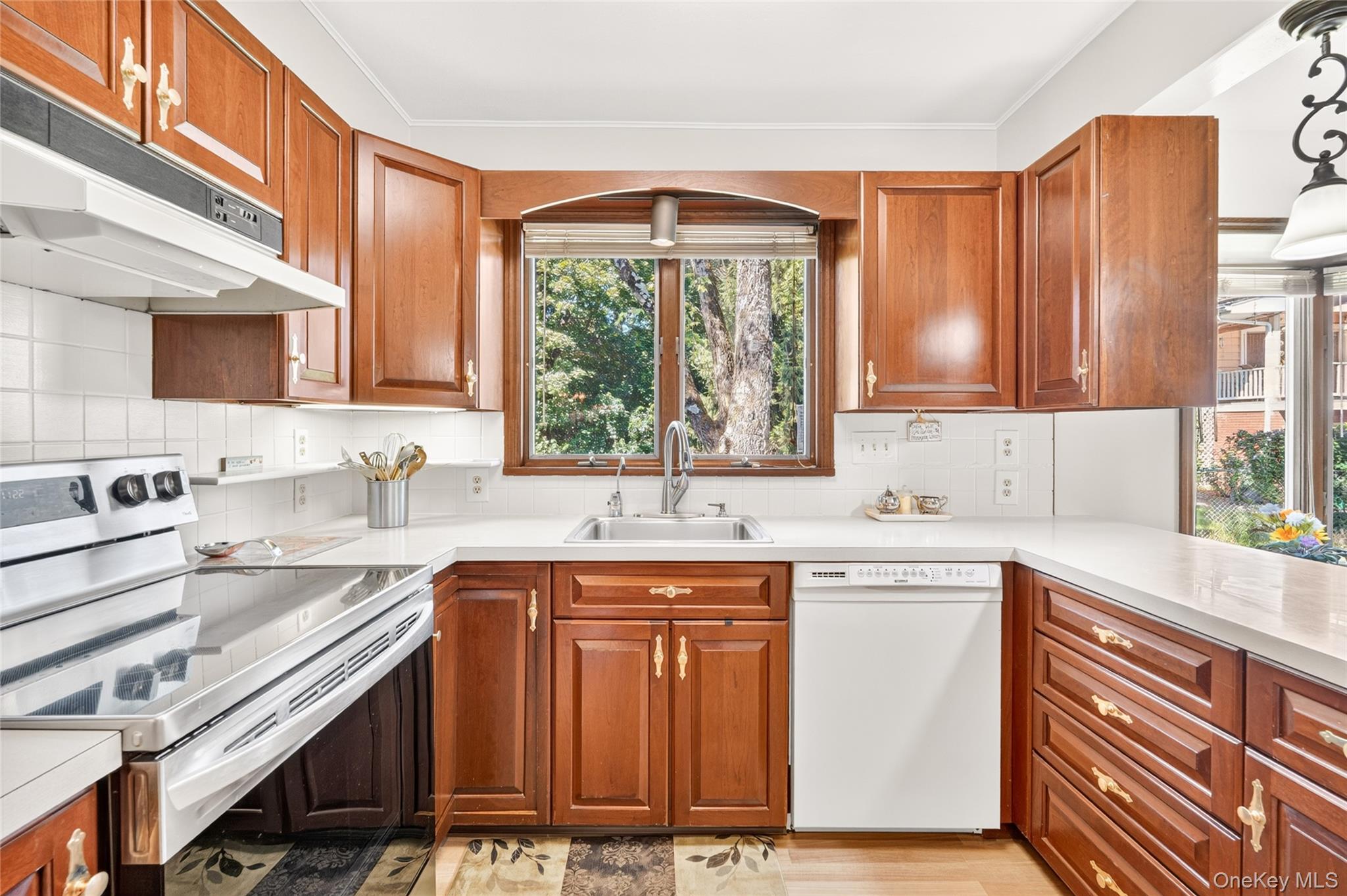 4 Wayne Drive – For Sale photo 4