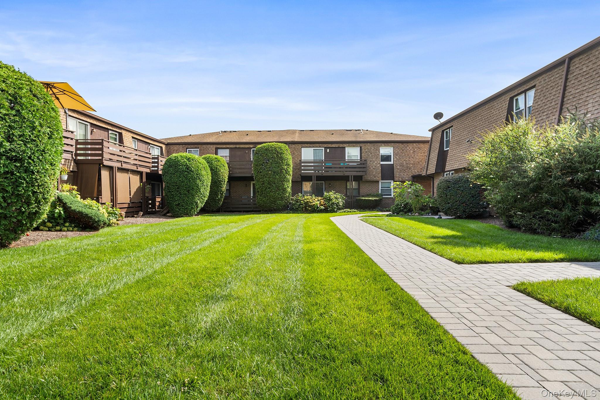 63 New Holland Village – For Sale photo 2