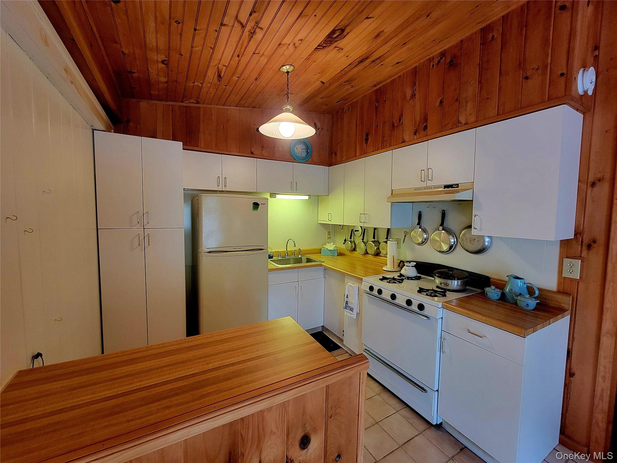 3300 Baker Street, Unit 28 photo 6