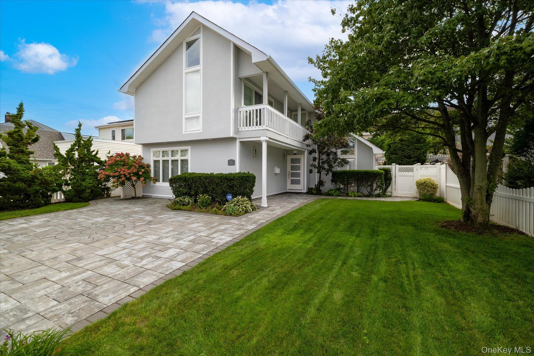 540 W Penn Street – For Sale photo 2