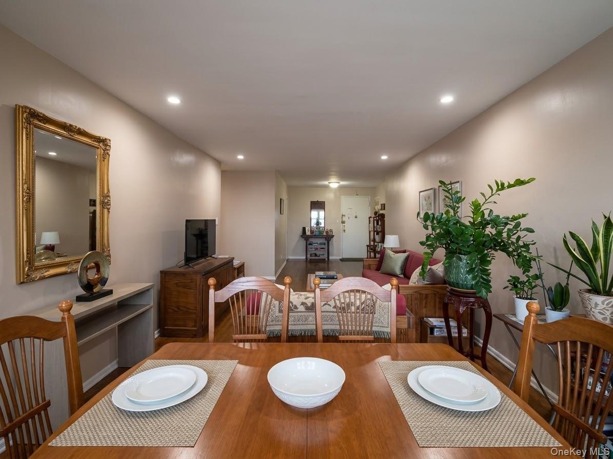 9430 60th Avenue, Unit 5D photo 4