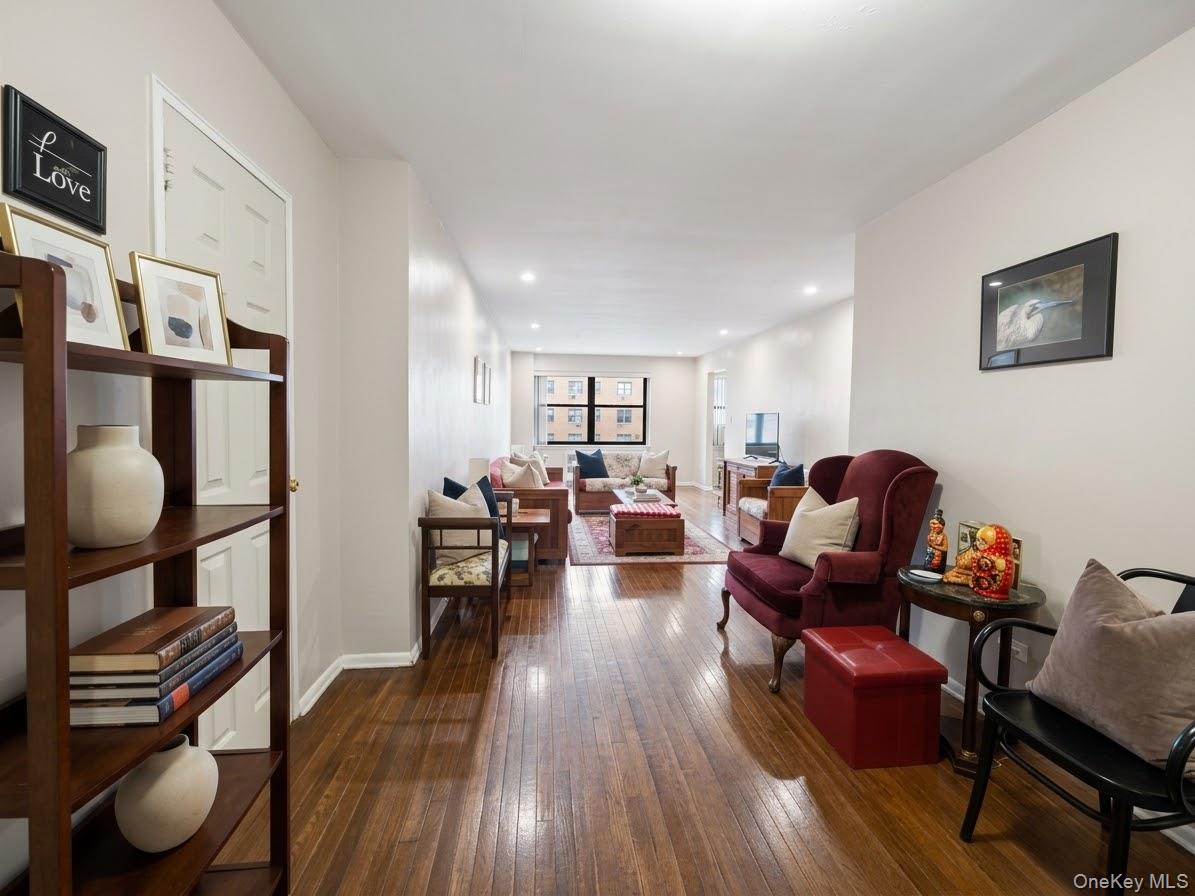 9430 60th Avenue, Unit 5D