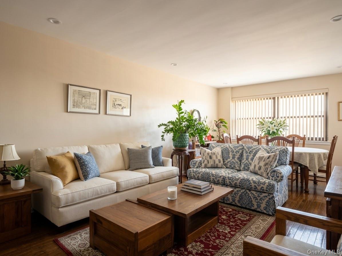 9430 60th Avenue, Unit 5D photo 3