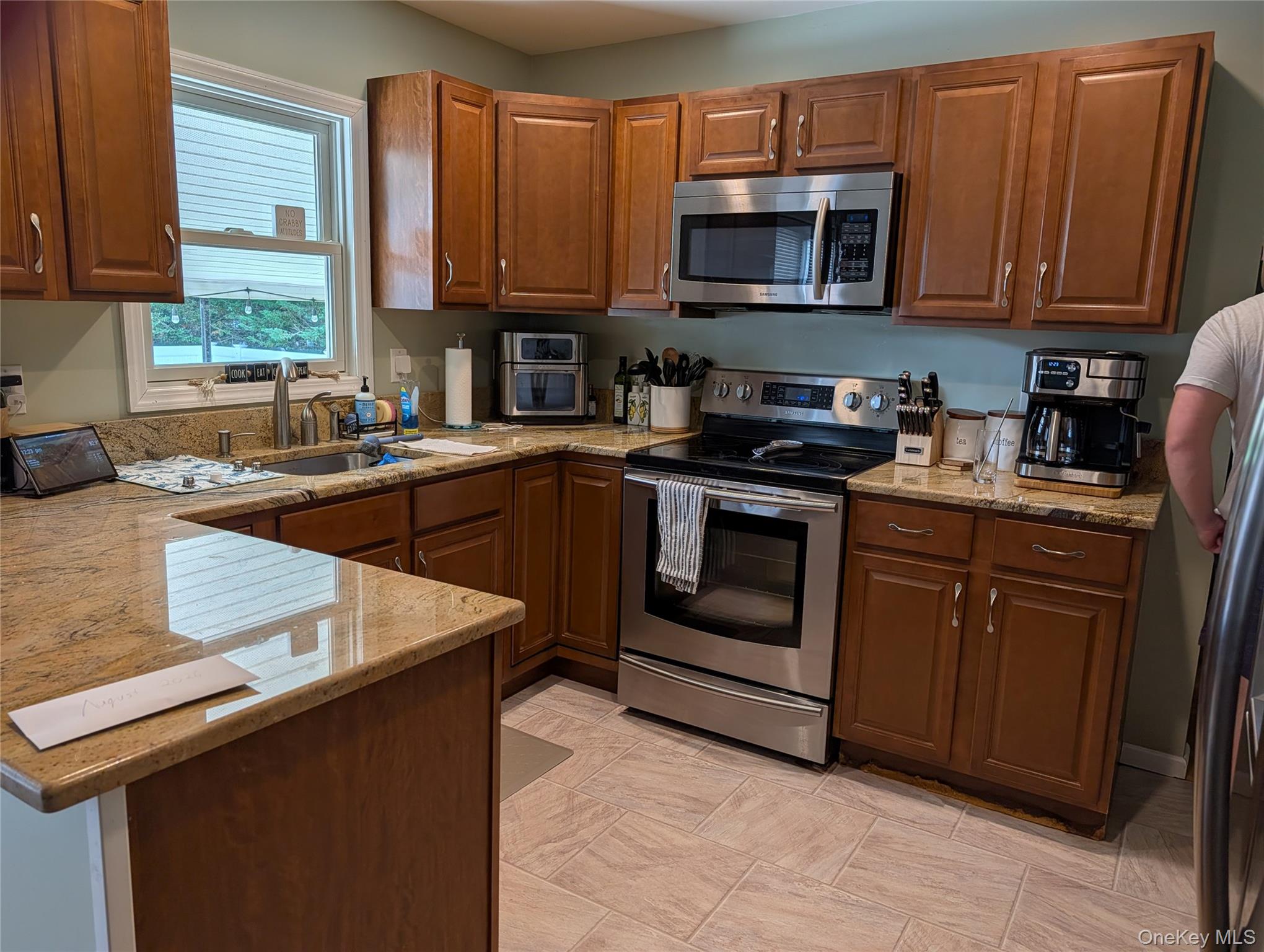 35 Sheridan Street – For Sale photo 2