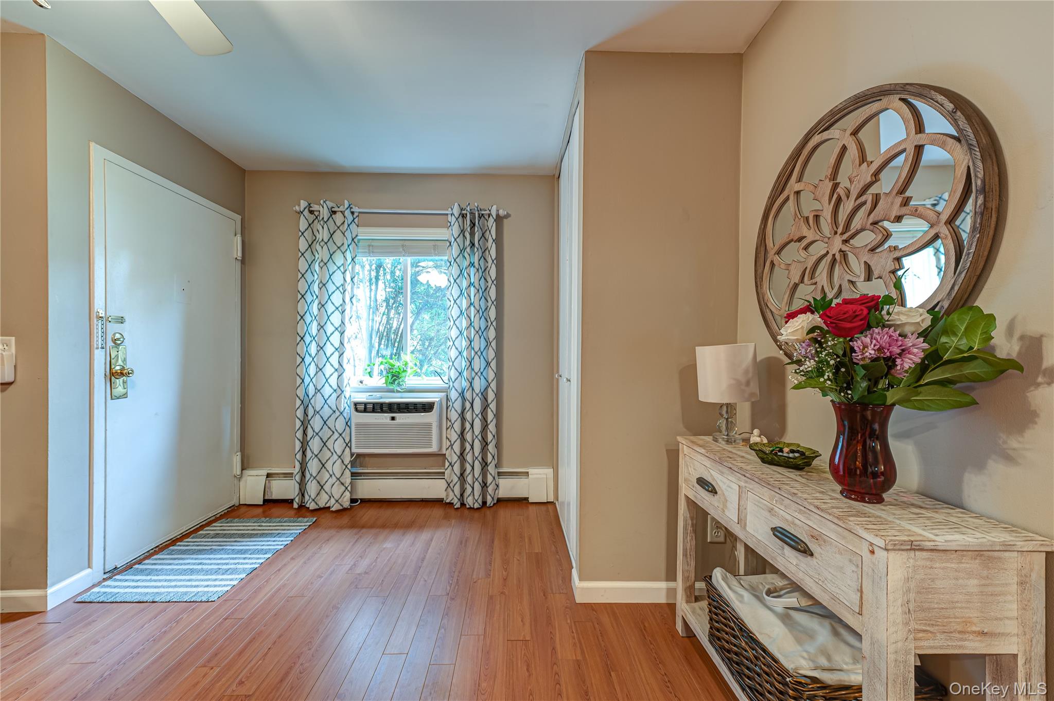 85 Richmond Boulevard, Unit 1A photo 4