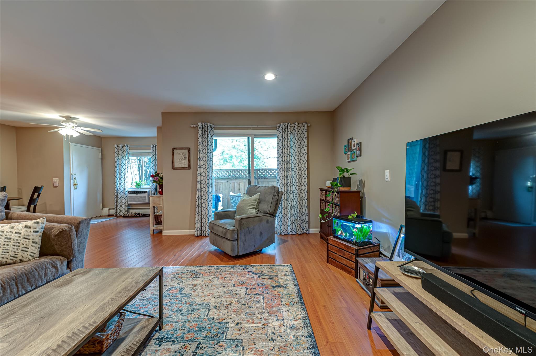 85 Richmond Boulevard, Unit 1A photo 12