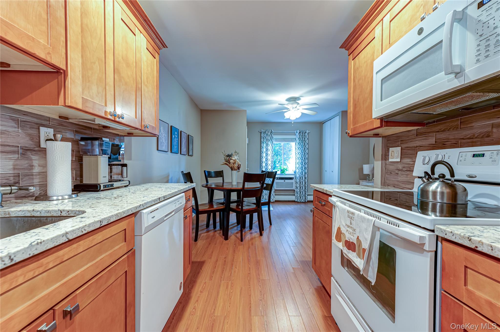 85 Richmond Boulevard, Unit 1A photo 8