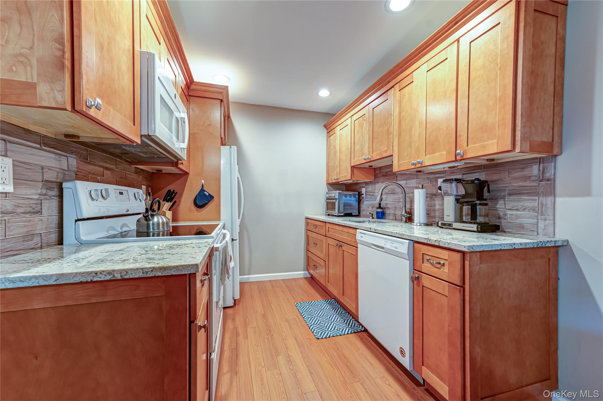 85 Richmond Boulevard, Unit 1A
