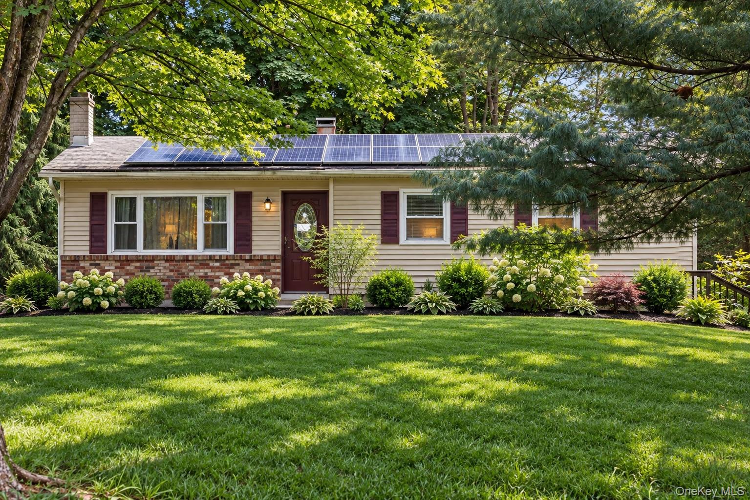 21 Elizabeth Drive – For Sale photo 3