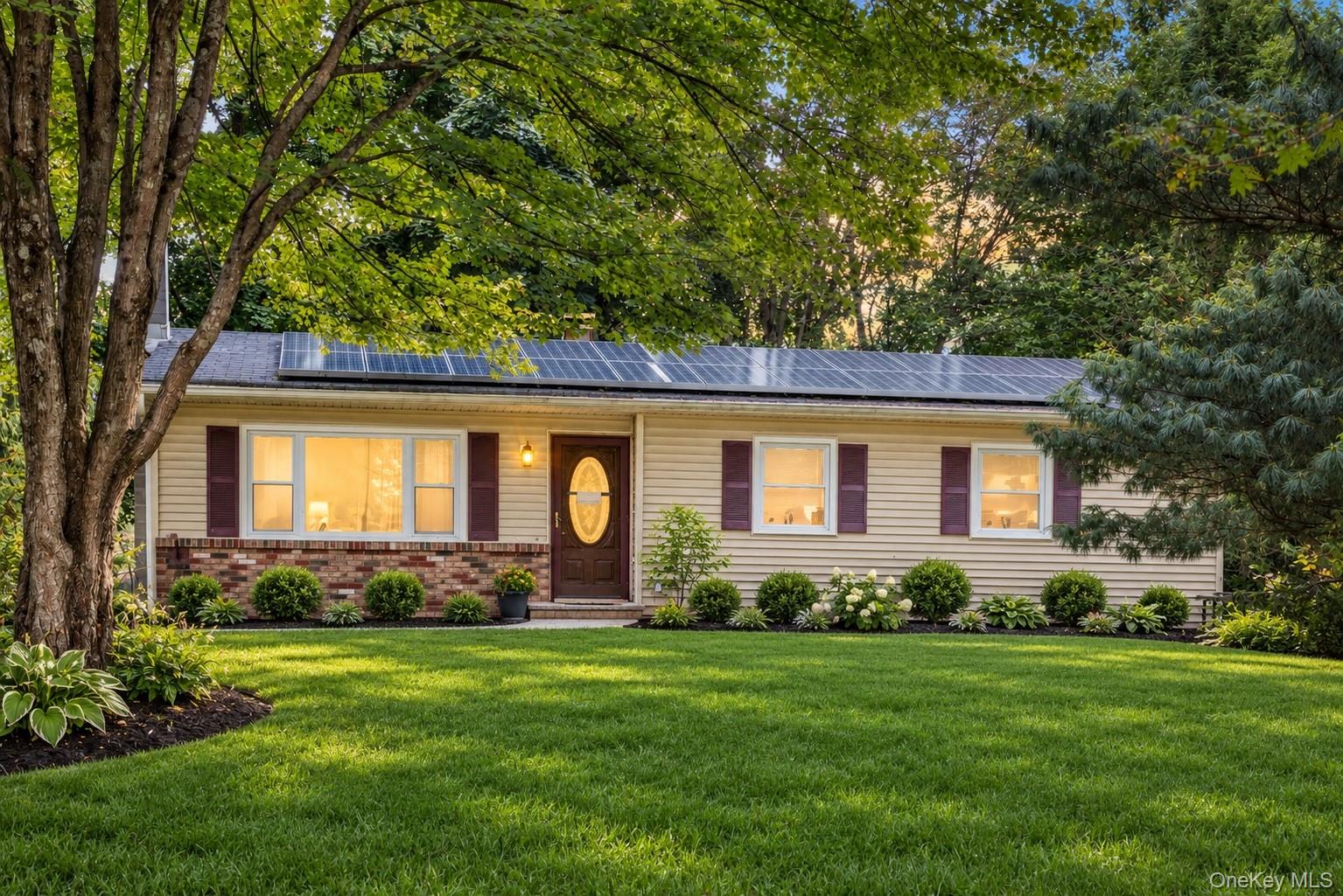 21 Elizabeth Drive – For Sale