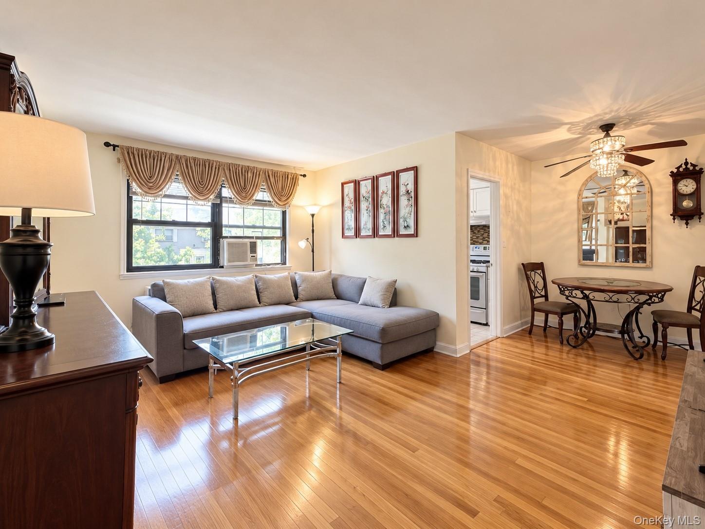 69-12 138th Street, Unit B photo 4