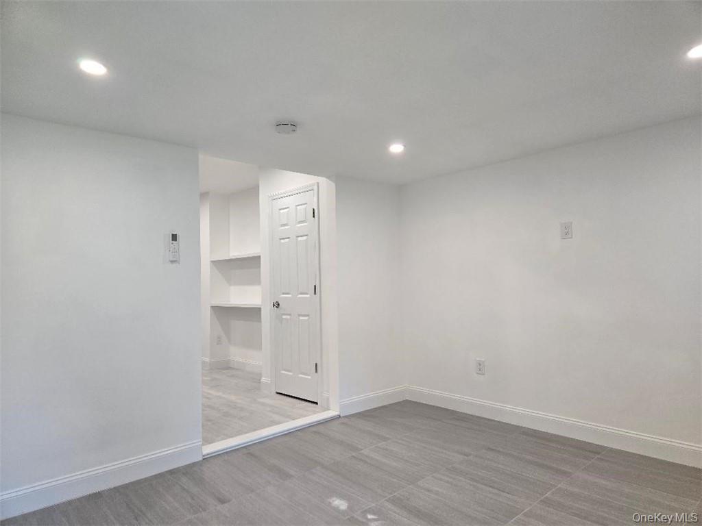 3074 Lexington Avenue, Unit 2 photo 7