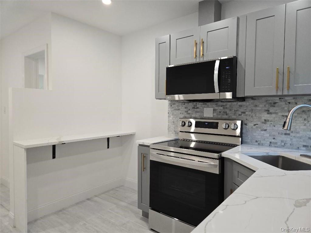 3074 Lexington Avenue, Unit 2 photo 10