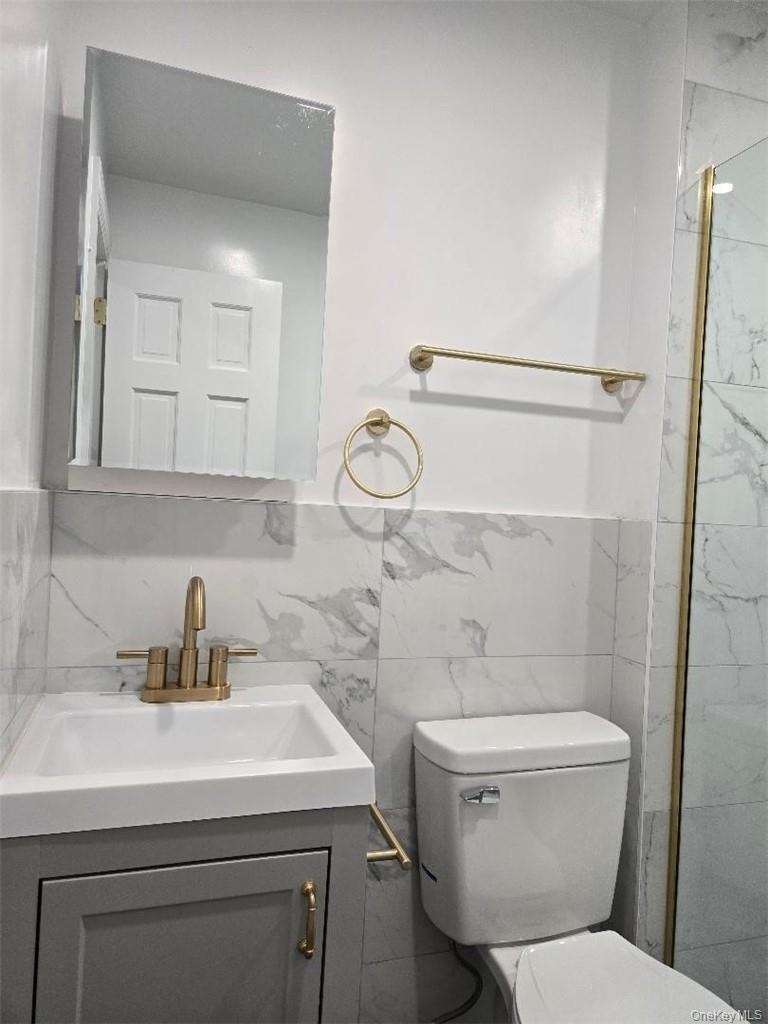 3074 Lexington Avenue, Unit 2 photo 16