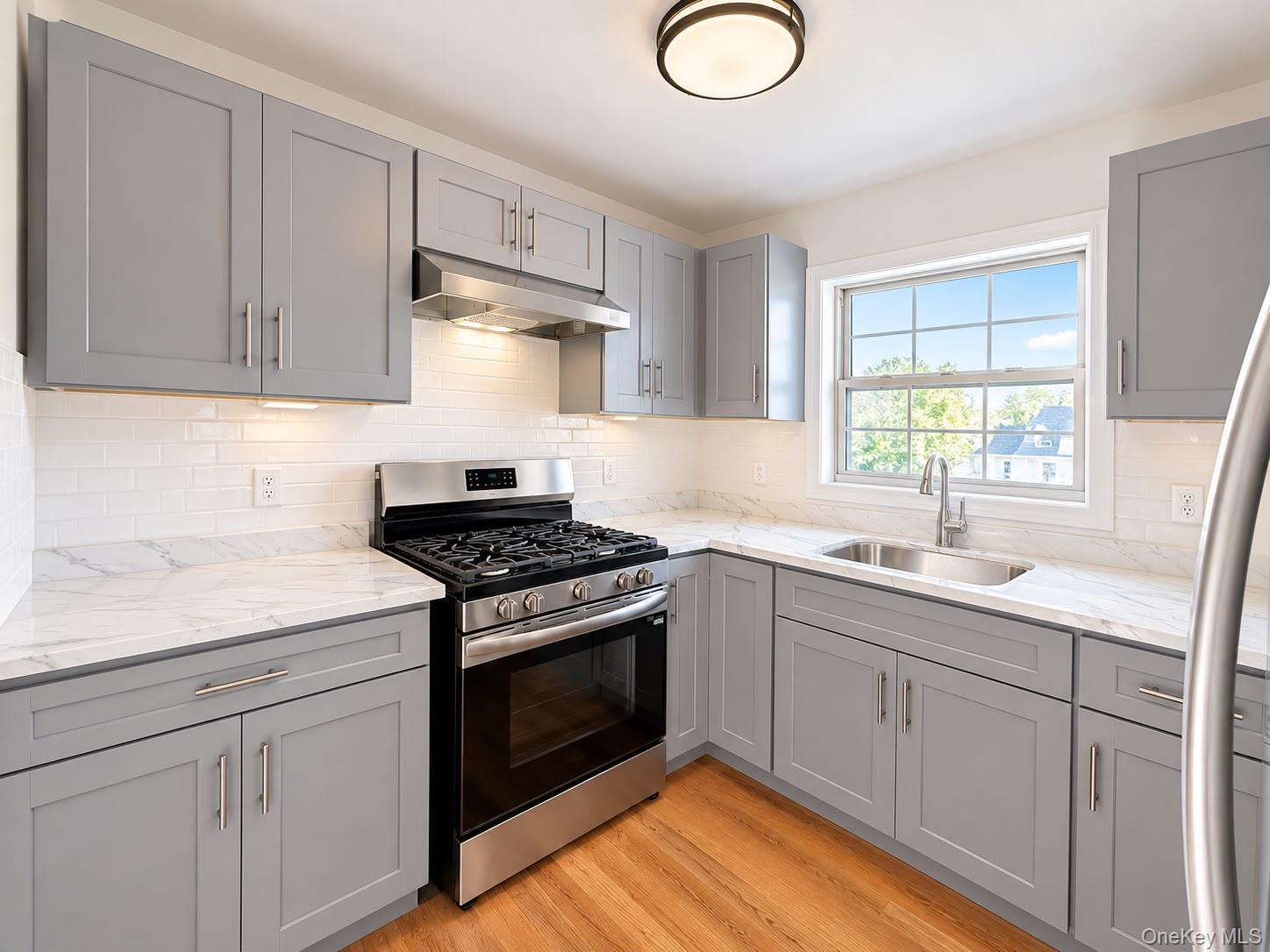 2105 Seward Avenue – For Sale photo 3