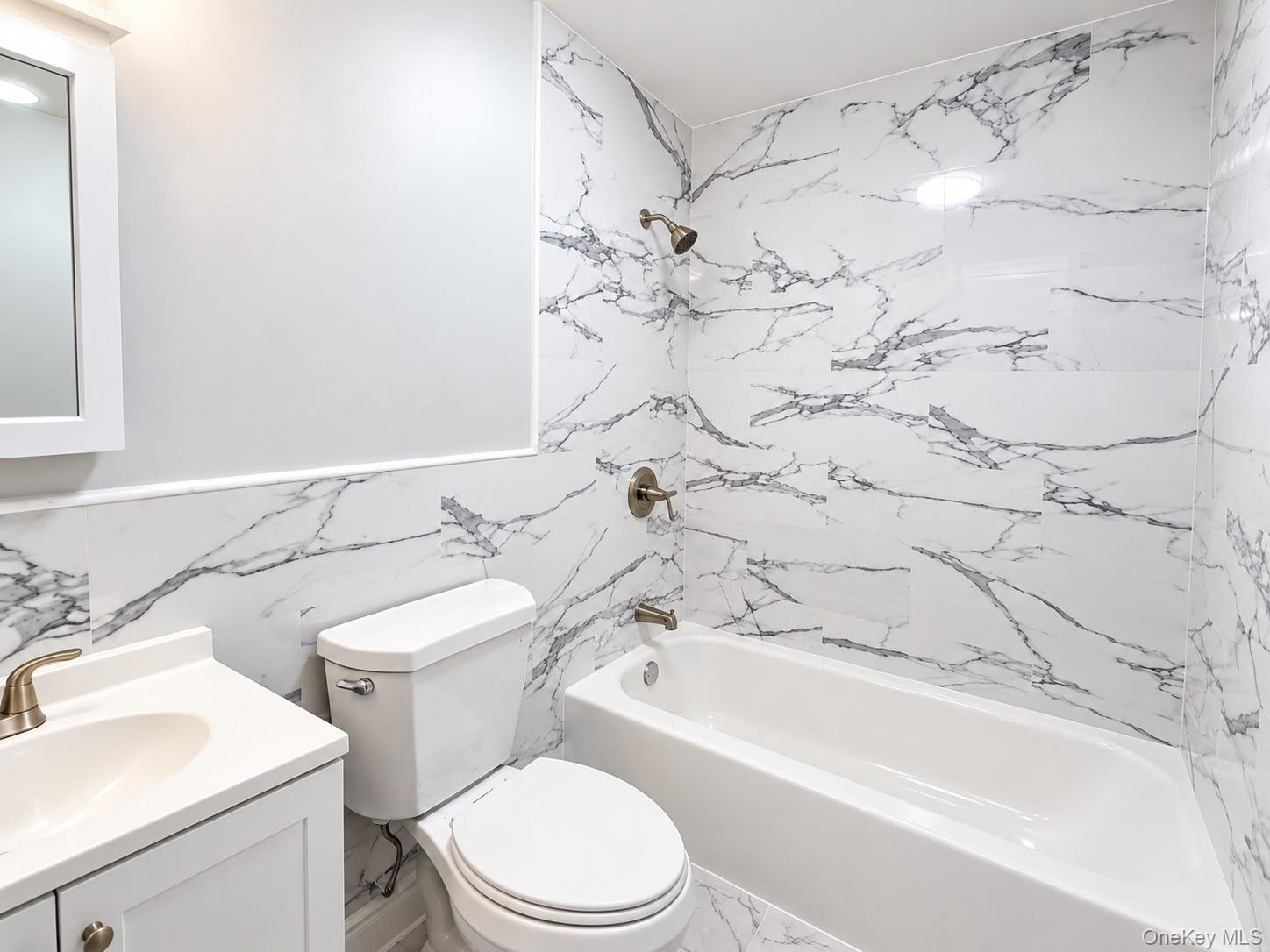 2105 Seward Avenue – For Sale photo 2