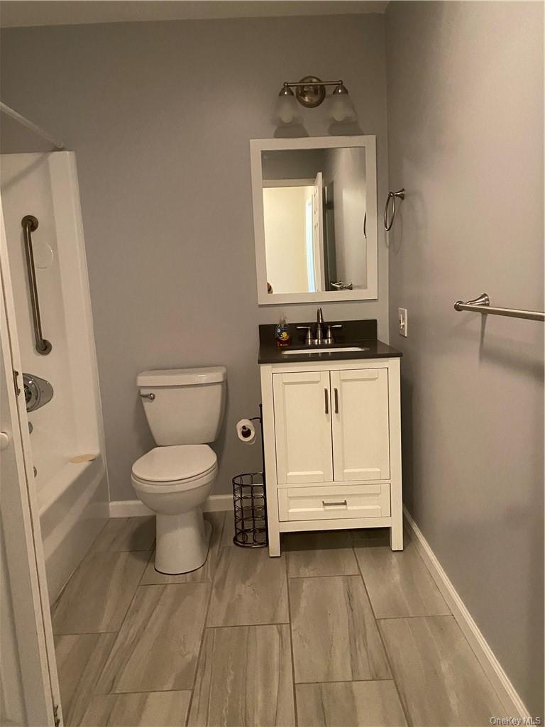 11 B Scarborough Lane Lane, Unit B photo 14