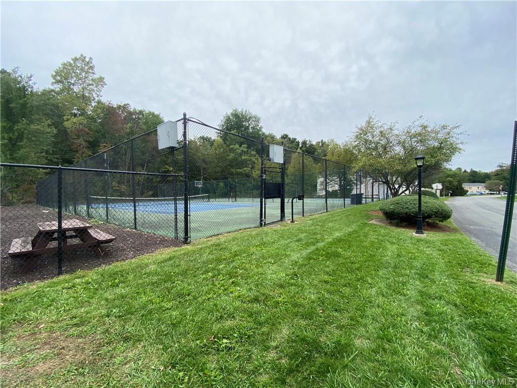 11 B Scarborough Lane Lane, Unit B photo 26