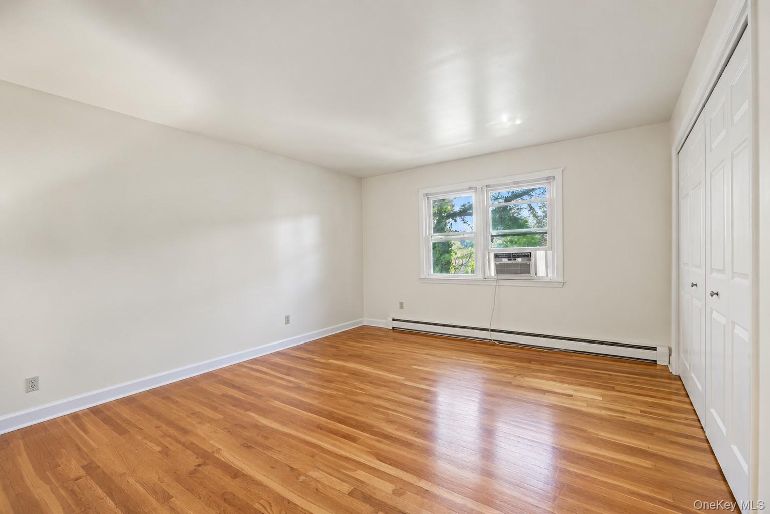 74 View Street W – For Sale photo 11