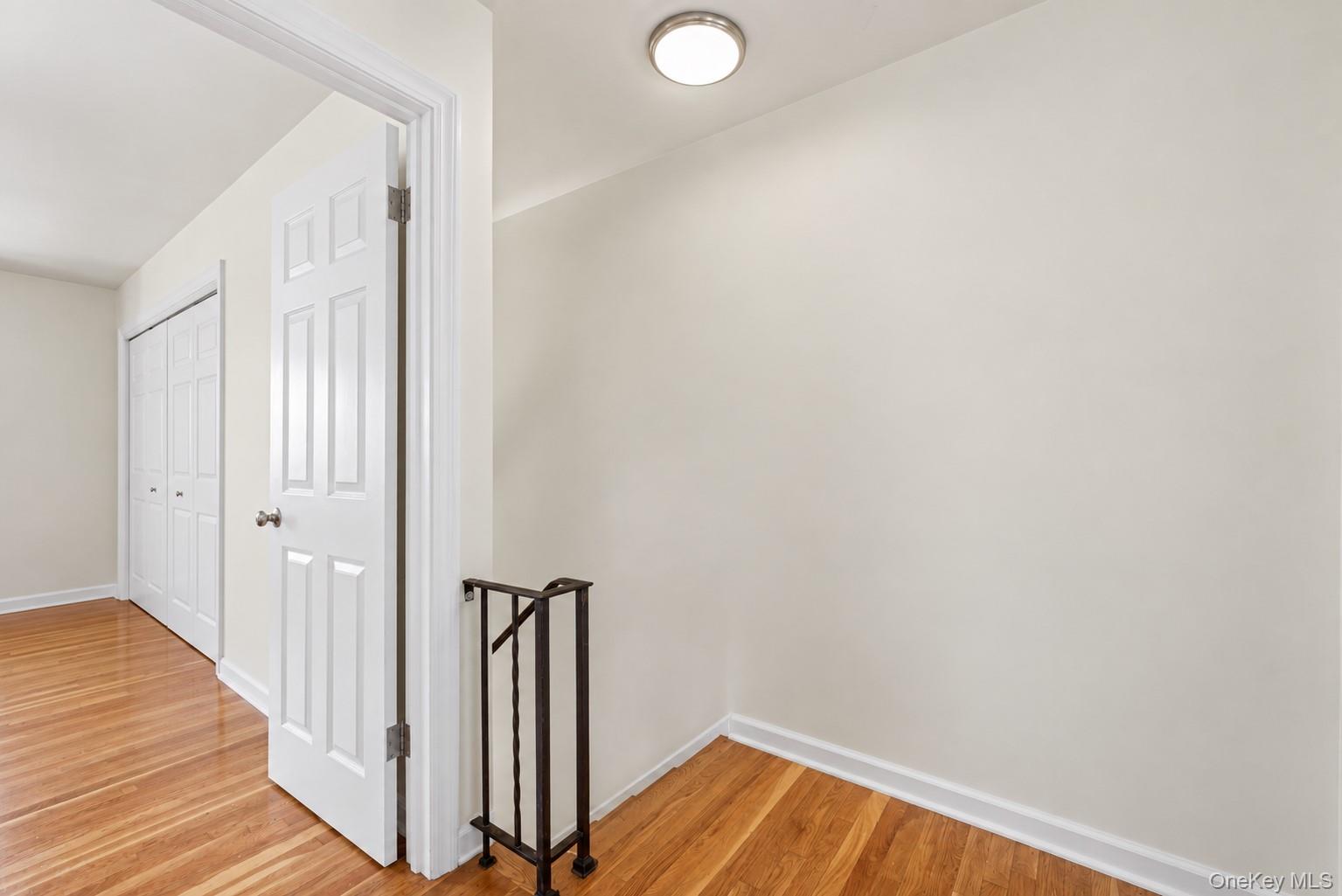 74 View Street W – For Sale photo 10