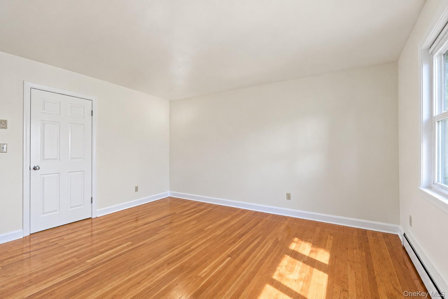 74 View Street W – For Sale photo 12