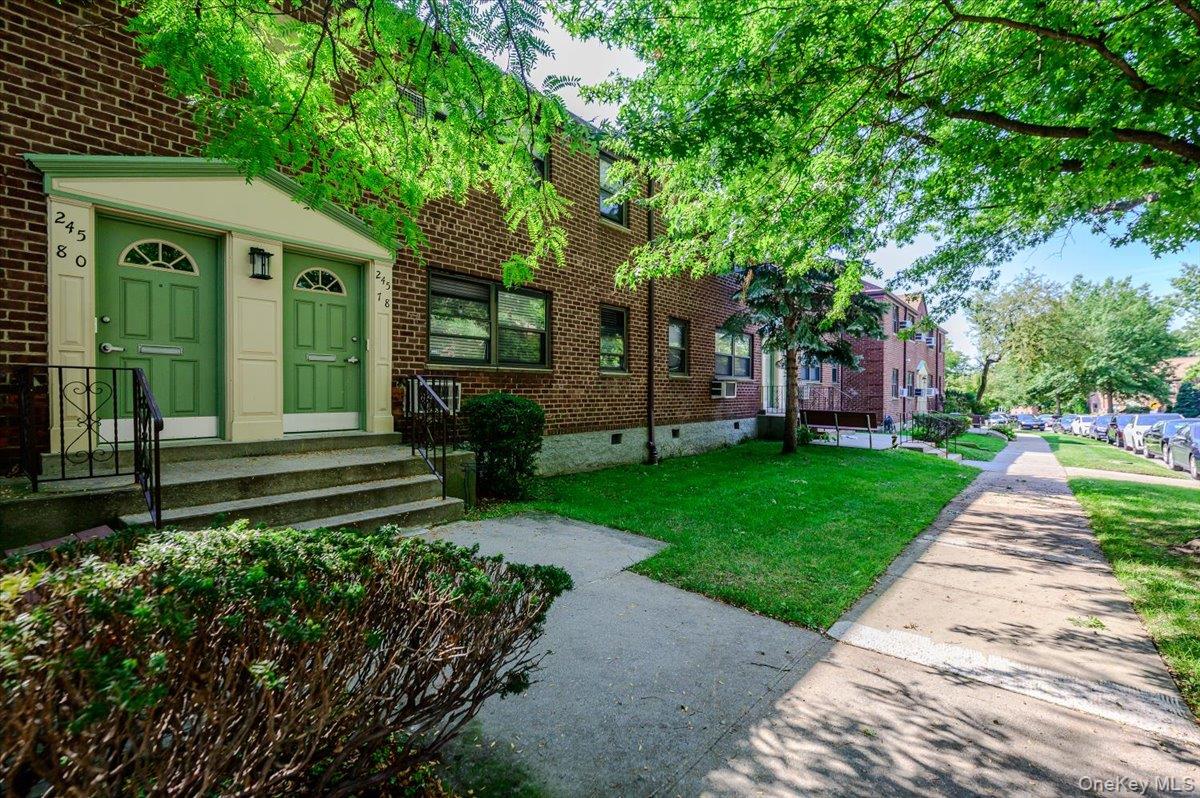 245-78 62nd Avenue, Unit A-9, Upper photo 13