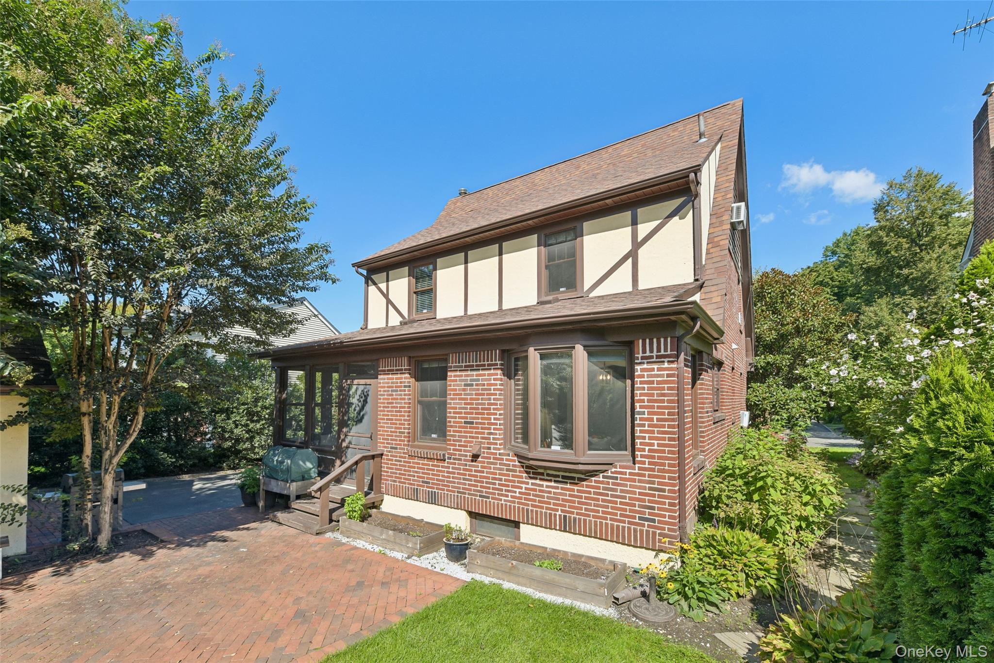 206 Glenmore Street – For Sale photo 33