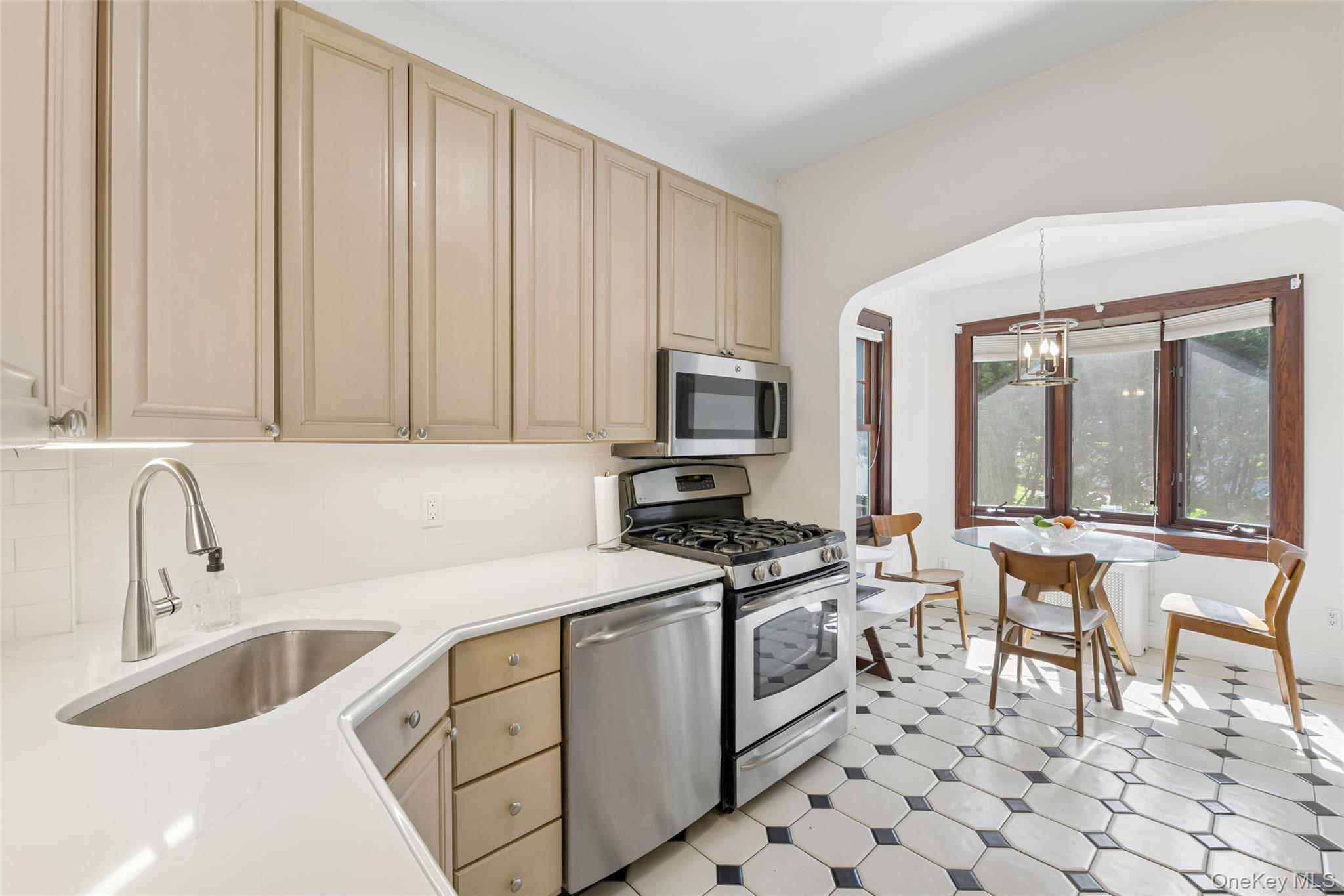 206 Glenmore Street – For Sale photo 15